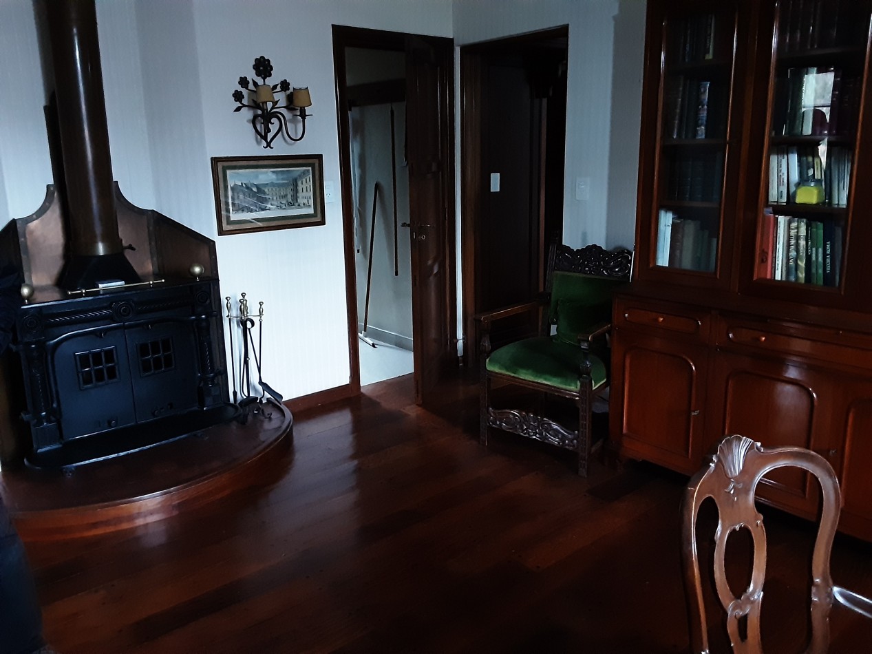 SAN ISIDRO LIBERTADOR AL RIO- CHALET EUROPEO- 6 AMBIENTES 