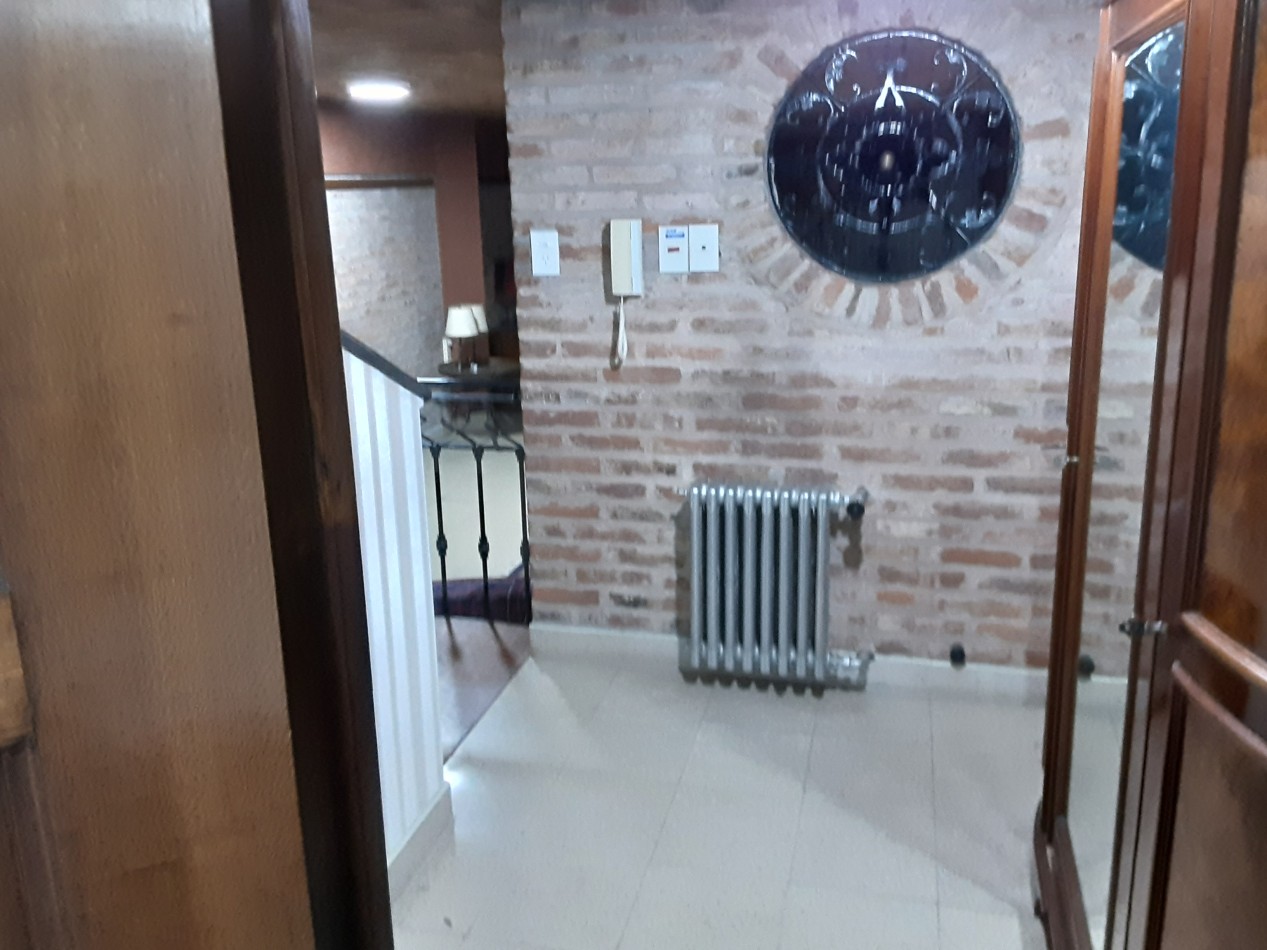 SAN ISIDRO LIBERTADOR AL RIO- CHALET EUROPEO- 6 AMBIENTES 
