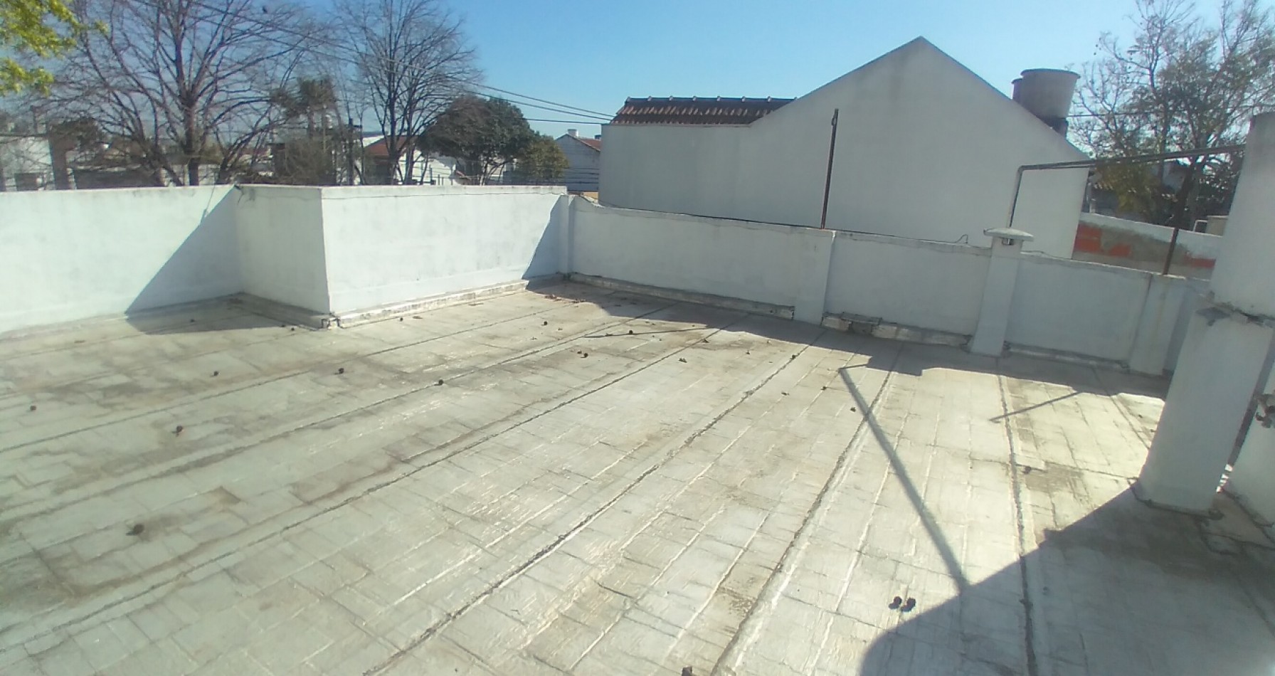CASA 3 AMBIENTES CON JARDIN EN CARAPACHAY - CHICLANA 5900