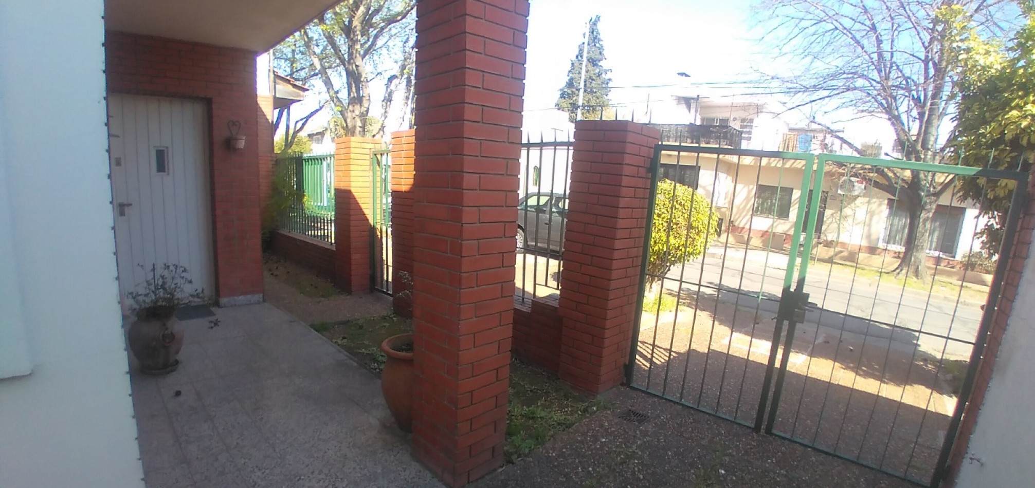 CASA 3 AMBIENTES CON JARDIN EN CARAPACHAY - CHICLANA 5900