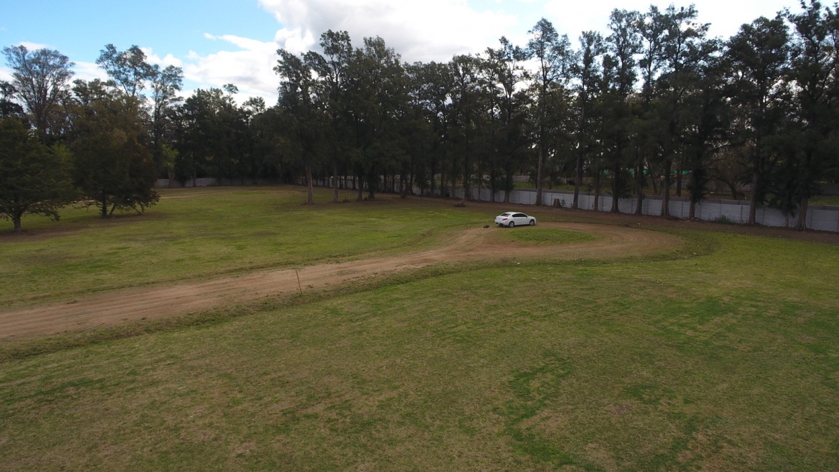 LOTE CON MEJORAS PARA MULTIFAMILIAR-CONDOMINIOS-BARRIO ABIERTO GARIN-ESCOBAR (Km38)