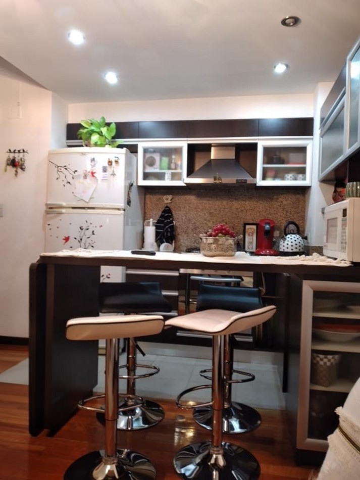 HERMOSO DUPLEX EN CABALLITO SUR CON COCHERA- 9 años