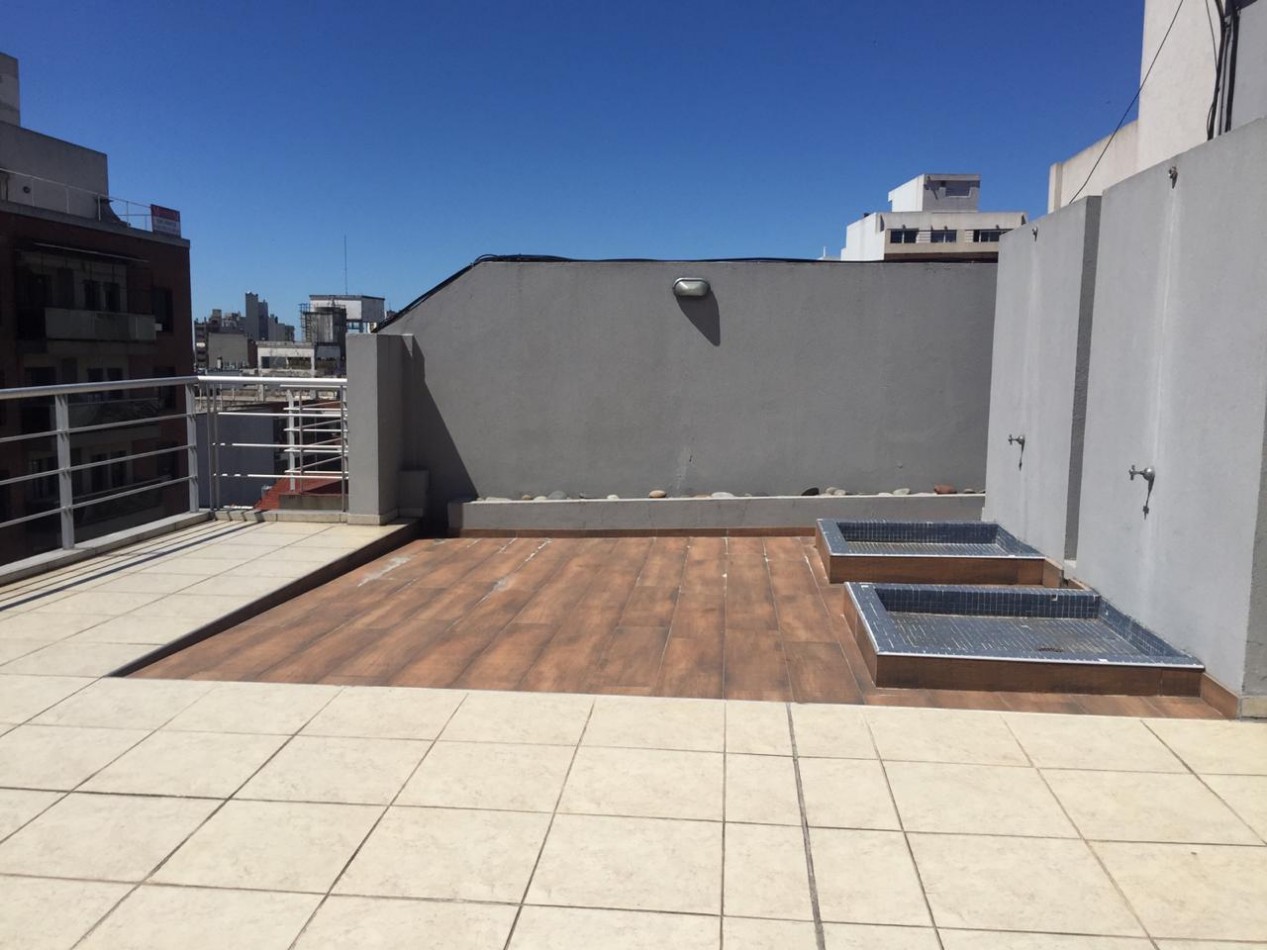 HERMOSO DUPLEX EN CABALLITO SUR CON COCHERA- 9 años