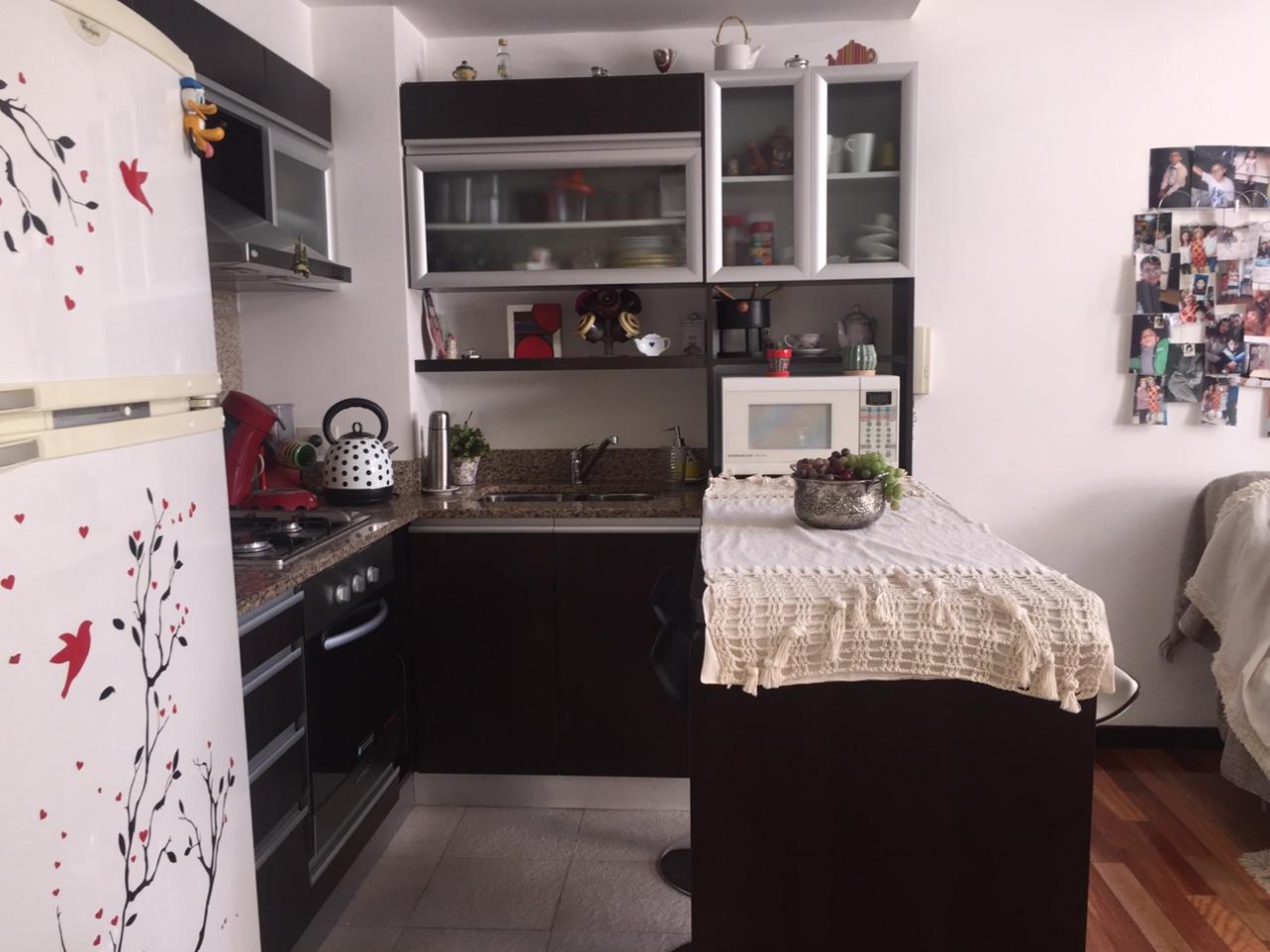 HERMOSO DUPLEX EN CABALLITO SUR CON COCHERA- 9 años