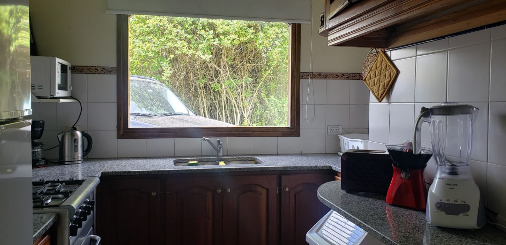 DUEÑO VENDE, CARILO,  Importante chalet,  AVEZTRUZ Y NOGAL