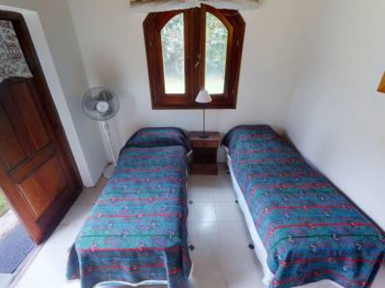 DUEÑO VENDE, CARILO,  Importante chalet,  AVEZTRUZ Y NOGAL