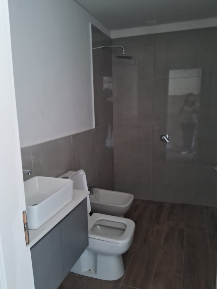 ALQUILER AMPLISIMO DOS AMBIENTES FRENTE CON BALCON EN VILLA URQUIZA/ESTRENAR