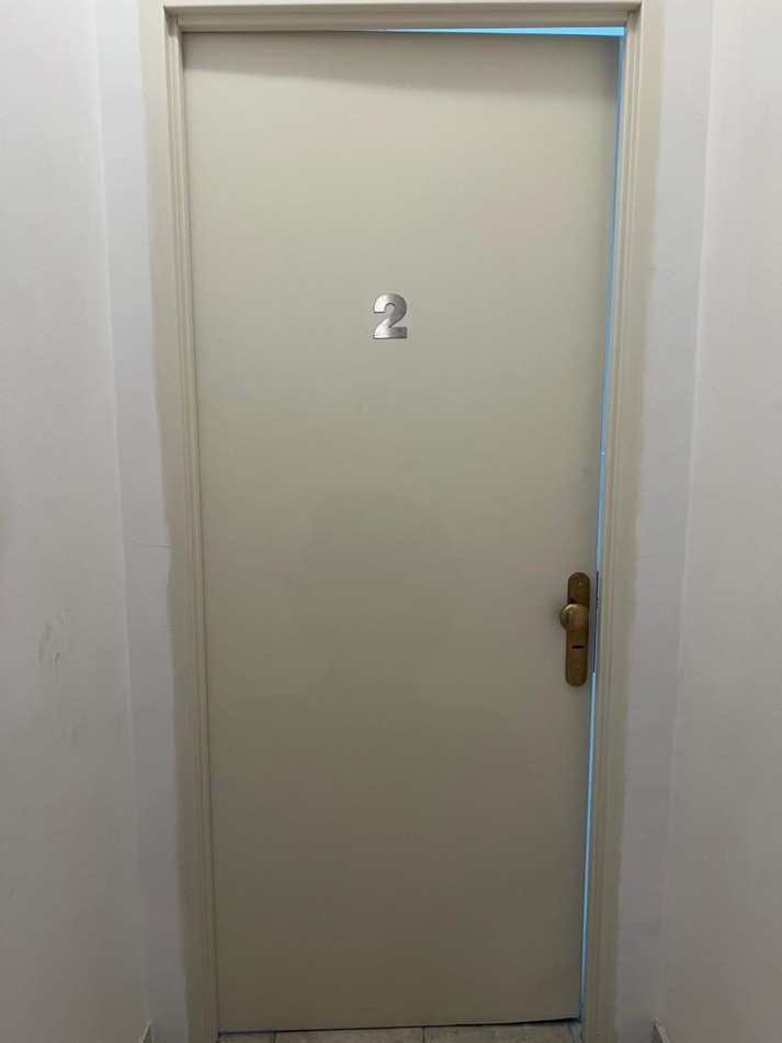 ALQUILER AMPLIO PH 2 AMBIENTES CON BALCON CAMARONES 1800 PATERNAL