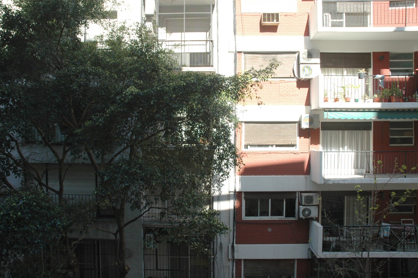 RECOLETA- EN VENTA AMPLIO DOS AMBIENTES EN ANCHORENA Y JUNCAL A ESTRENAR