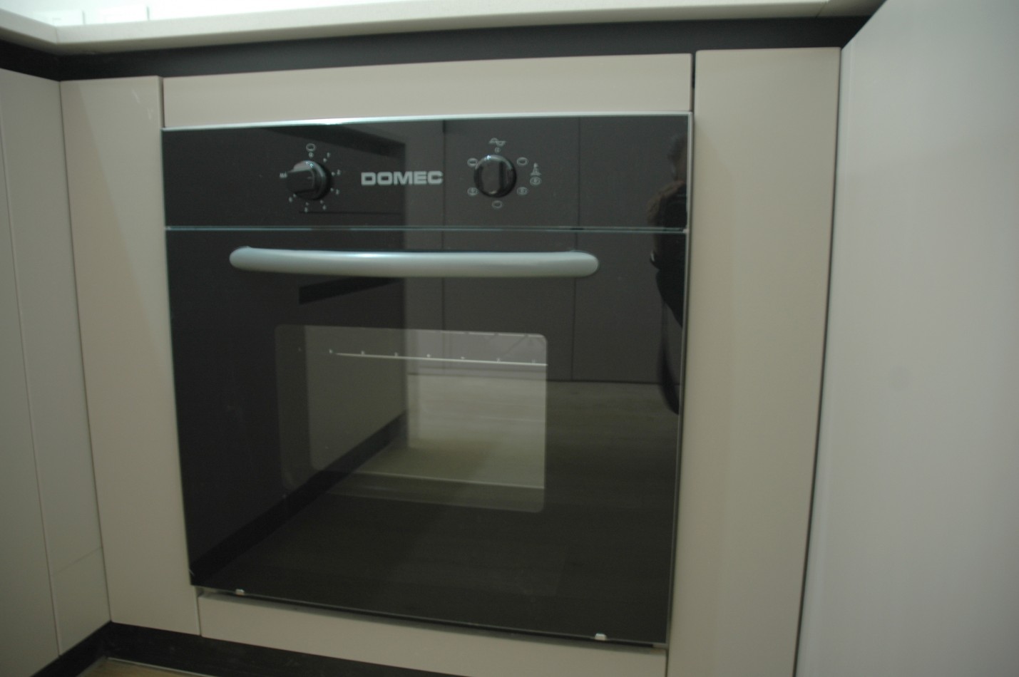 RECOLETA- EN VENTA AMPLIO DOS AMBIENTES EN ANCHORENA Y JUNCAL A ESTRENAR