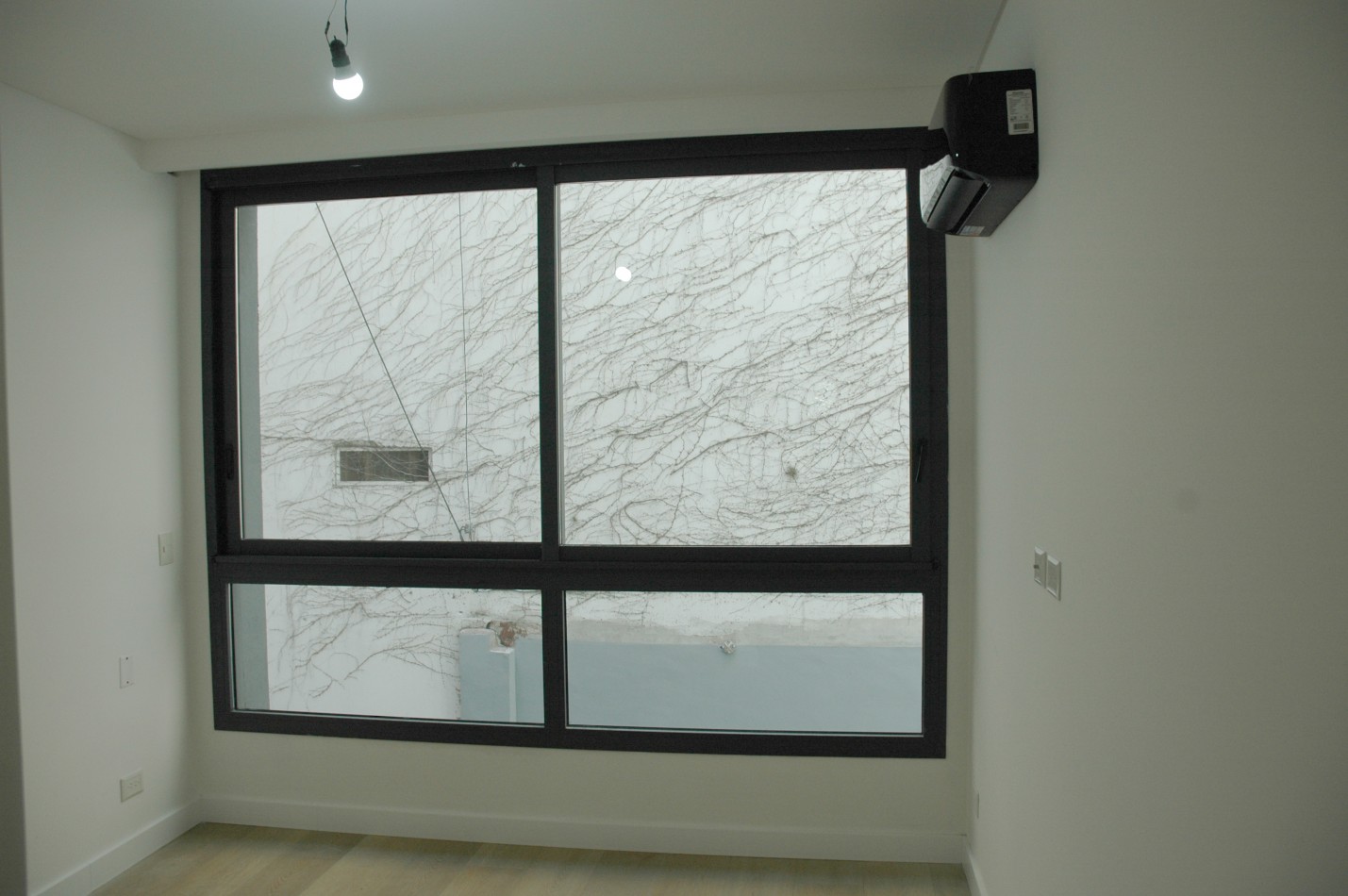 RECOLETA- EN VENTA AMPLIO DOS AMBIENTES EN ANCHORENA Y JUNCAL A ESTRENAR