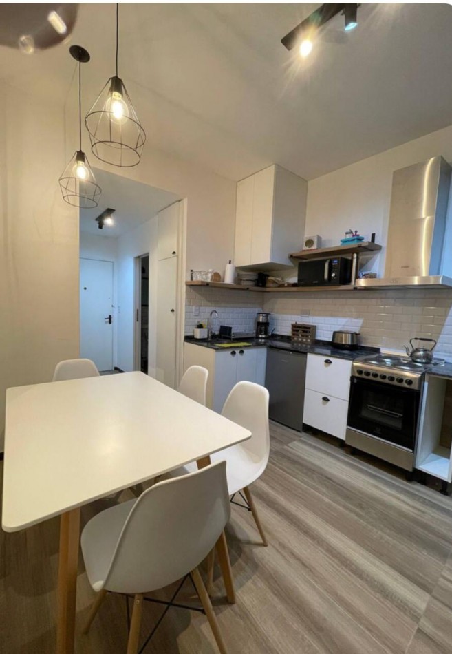 MAIPU 800 Monoambiente amoblado Alquiler Temporal Centro