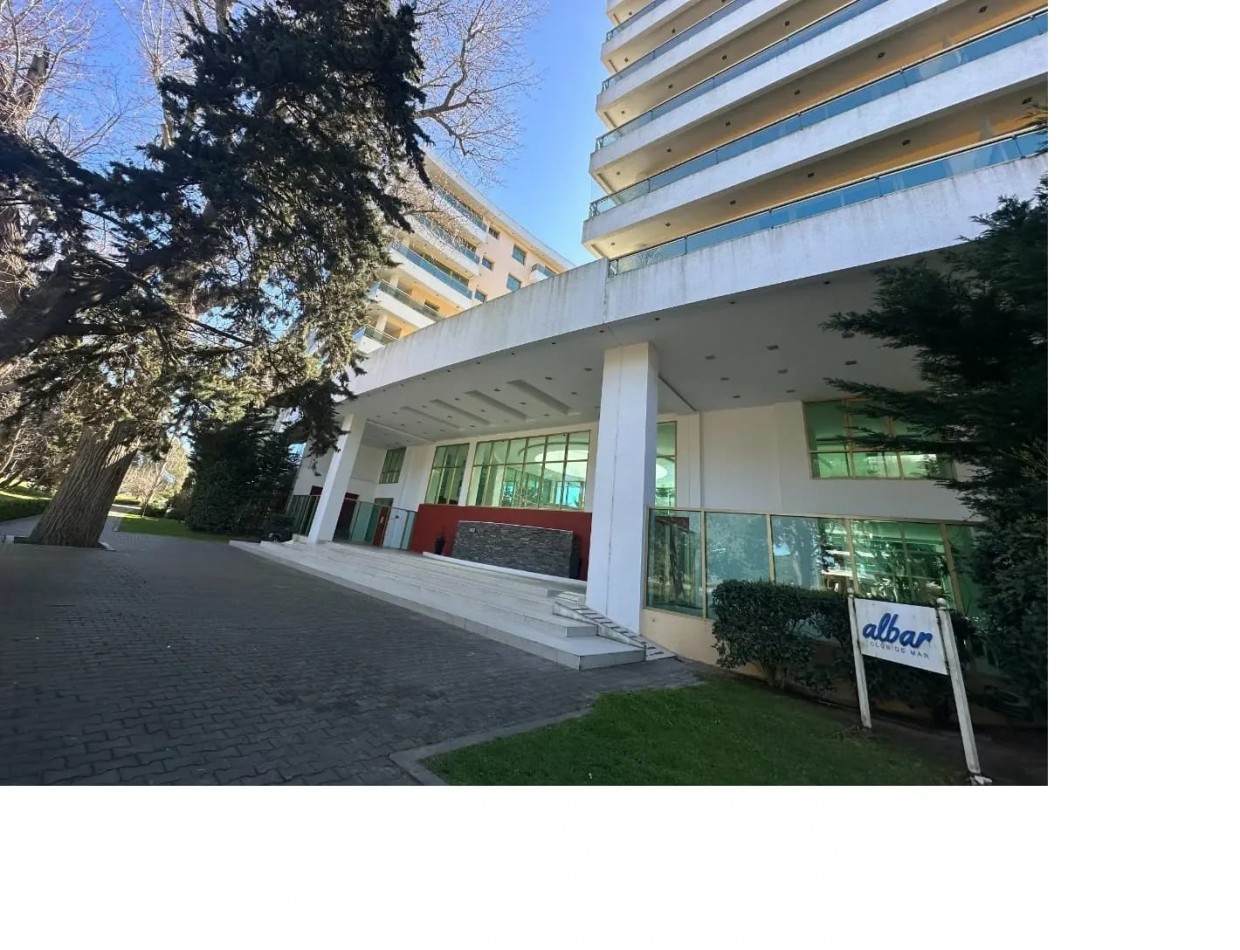 PINAMAR HOLLYWOOD, DEPARTAMENTO 4 PERSONAS, AMENITIES, COCHERA, TERRAZA C/ PARRILLA PRIVADA, DIRECTO