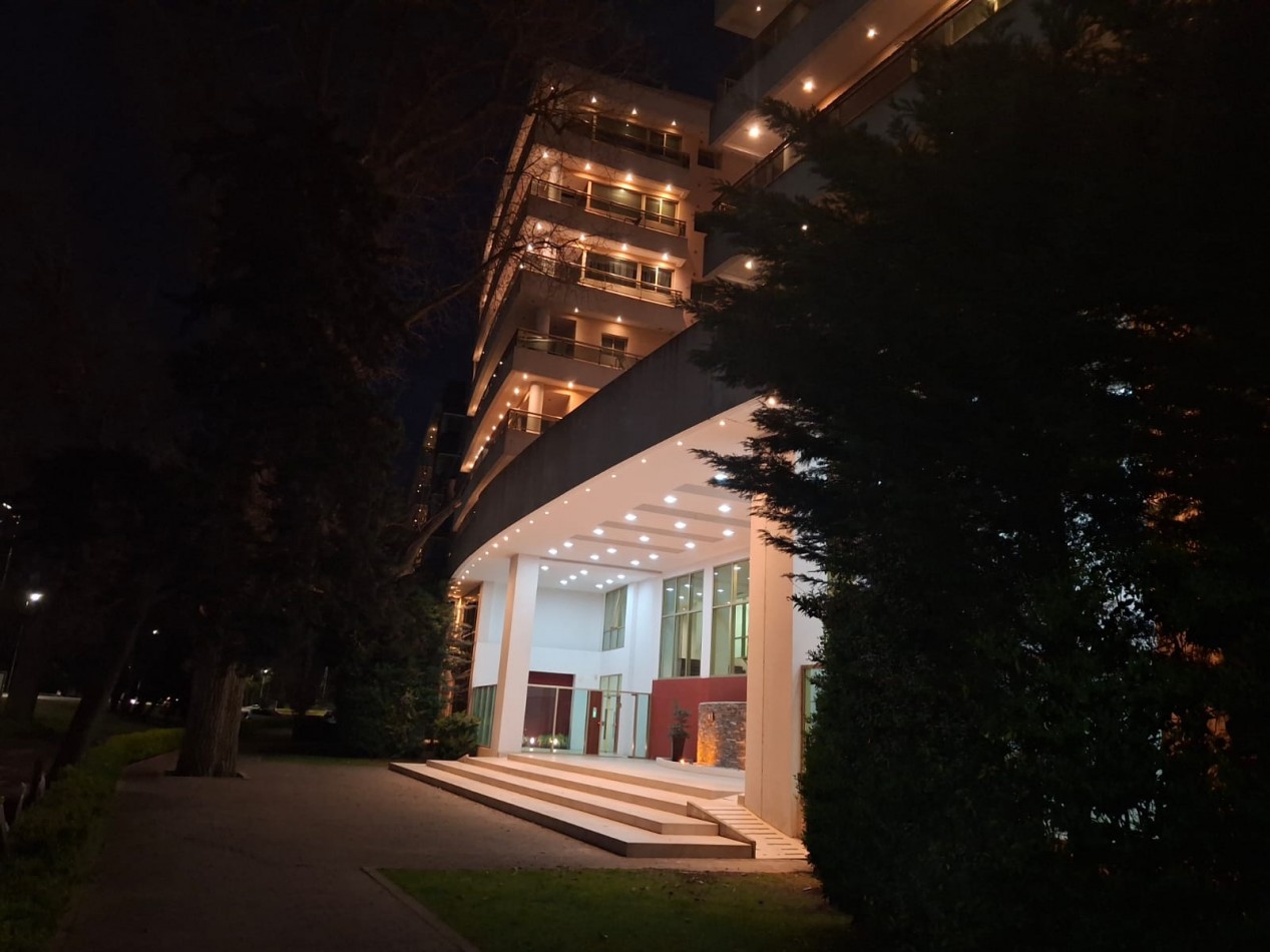 PINAMAR HOLLYWOOD, DEPARTAMENTO 4 PERSONAS, AMENITIES, COCHERA, TERRAZA C/ PARRILLA PRIVADA, DIRECTO