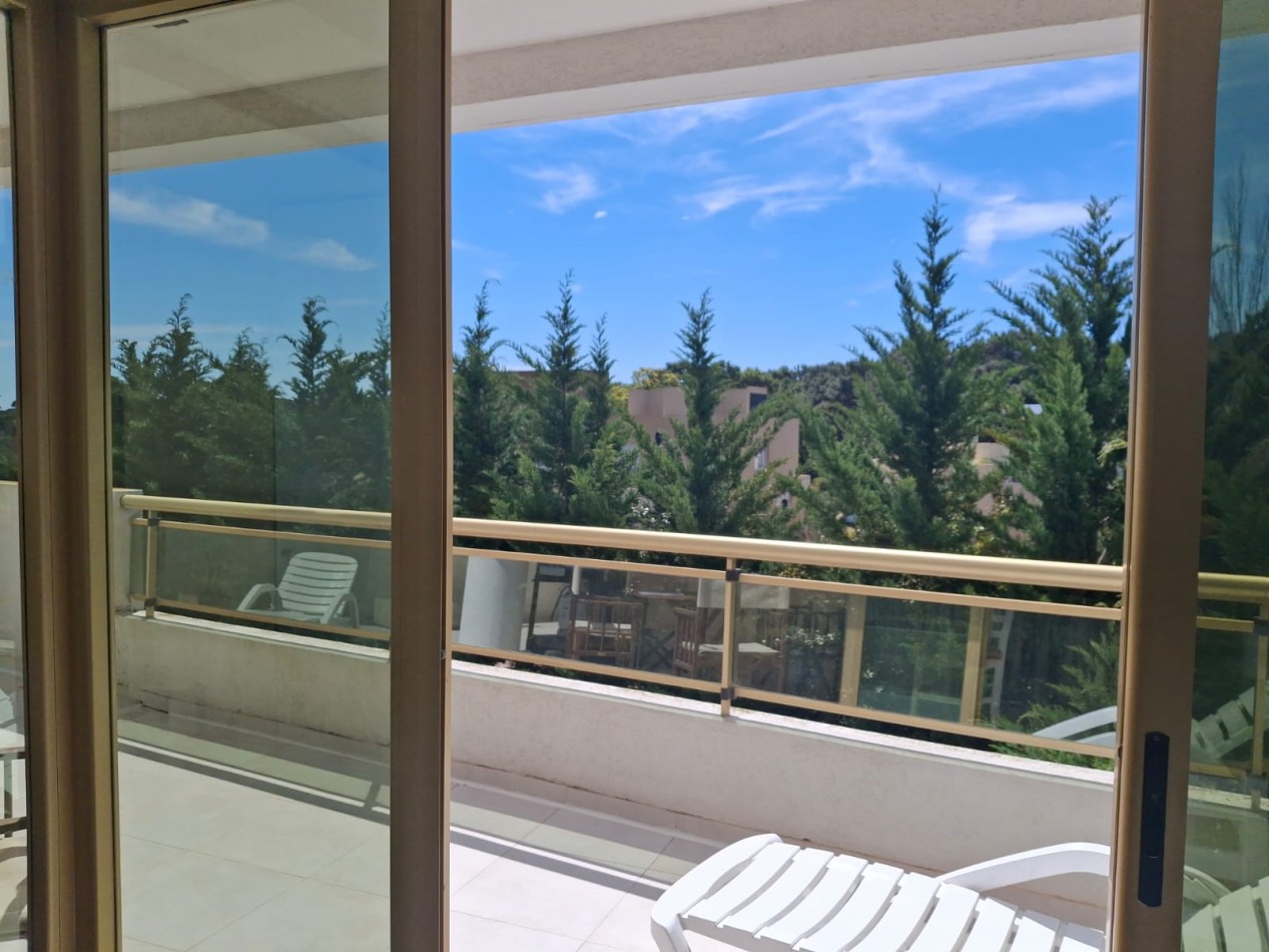 PINAMAR HOLLYWOOD, DEPARTAMENTO 4 PERSONAS, AMENITIES, COCHERA, TERRAZA C/ PARRILLA PRIVADA, DIRECTO