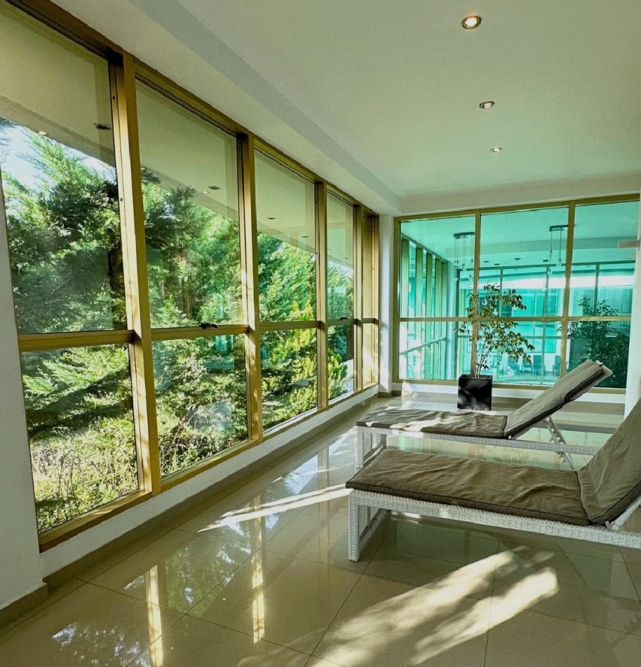 PINAMAR HOLLYWOOD, DEPARTAMENTO 4 PERSONAS, AMENITIES, COCHERA, TERRAZA C/ PARRILLA PRIVADA, DIRECTO